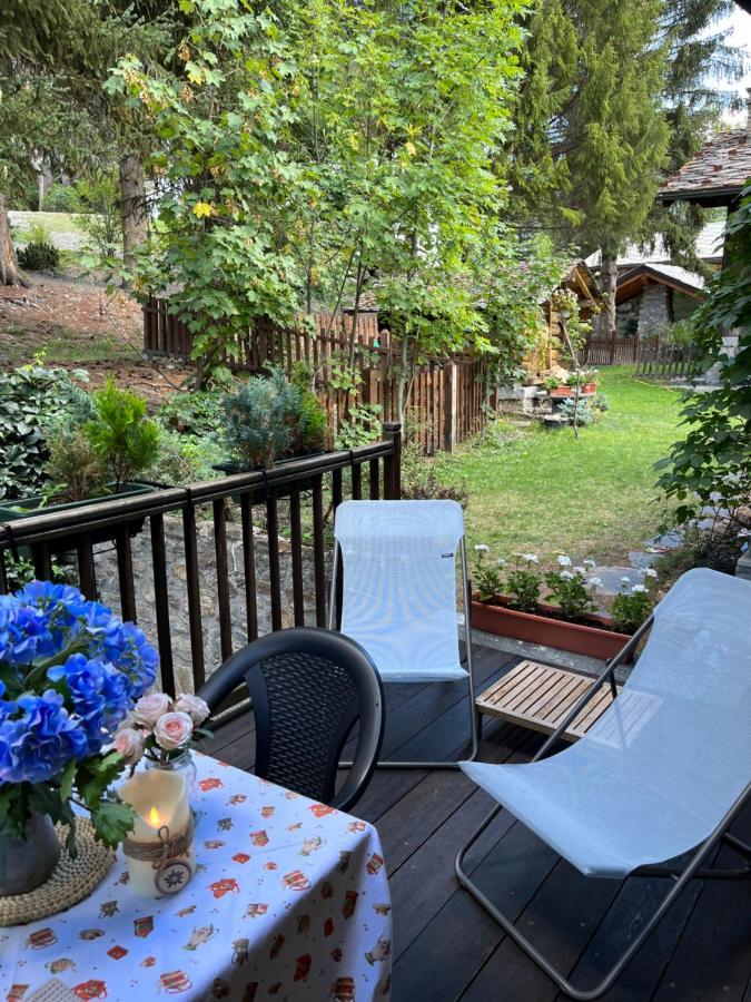Chalet Blanc "Le Flocon" Courmayeur Buitenkant foto